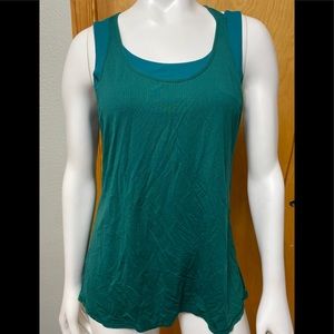 Lululemon emerald green tank & sports bra size 8